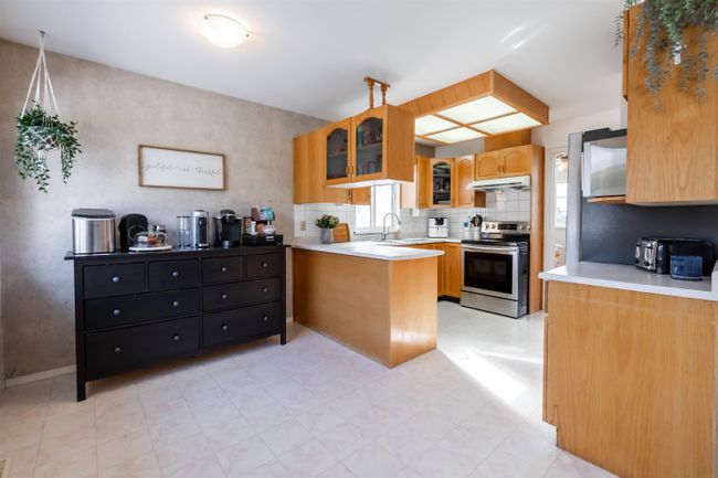 8309 Casselman Crescent, House other with 4 bedrooms, 3 bathrooms and null parking in Mission BC | Image 12