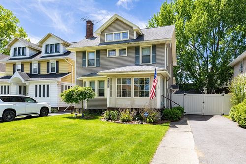 1043 Genesee Park Blvd, Rochester, NY, 14619-1653 | Card Image