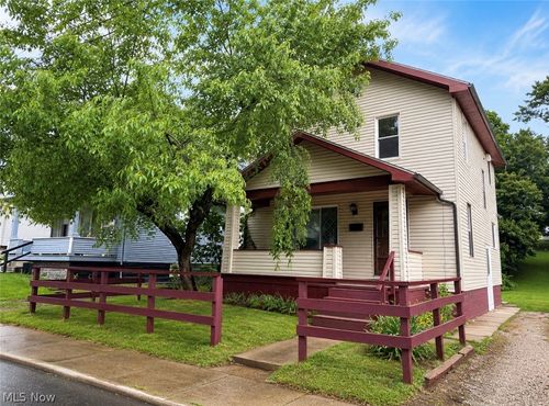 954 Pershing Rd, Zanesville, OH, 43701-5347 | Card Image
