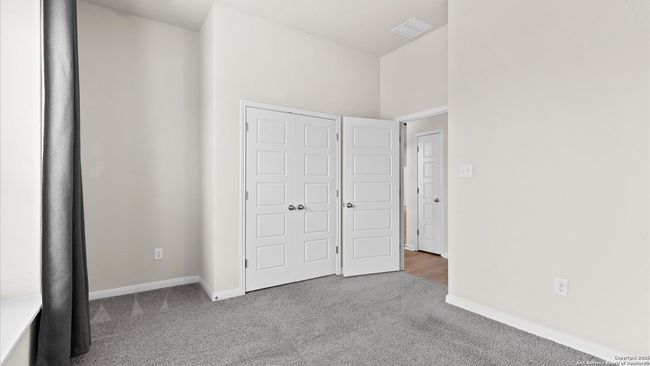 Back left bedroom to the right of the hall bath | Image 29