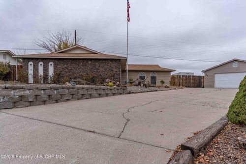345 Arnold Dr, Aztec, NM, 87410-1564 | Card Image