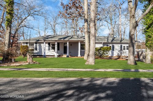 170 Station Rd, Bayville, NJ, 08721-2123 | Card Image