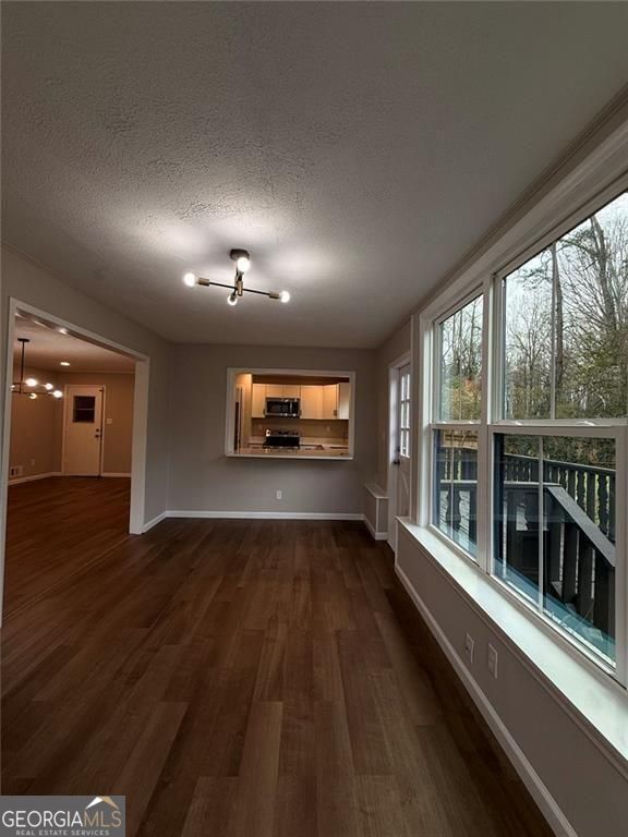 Residential Lease in Forest Park 2