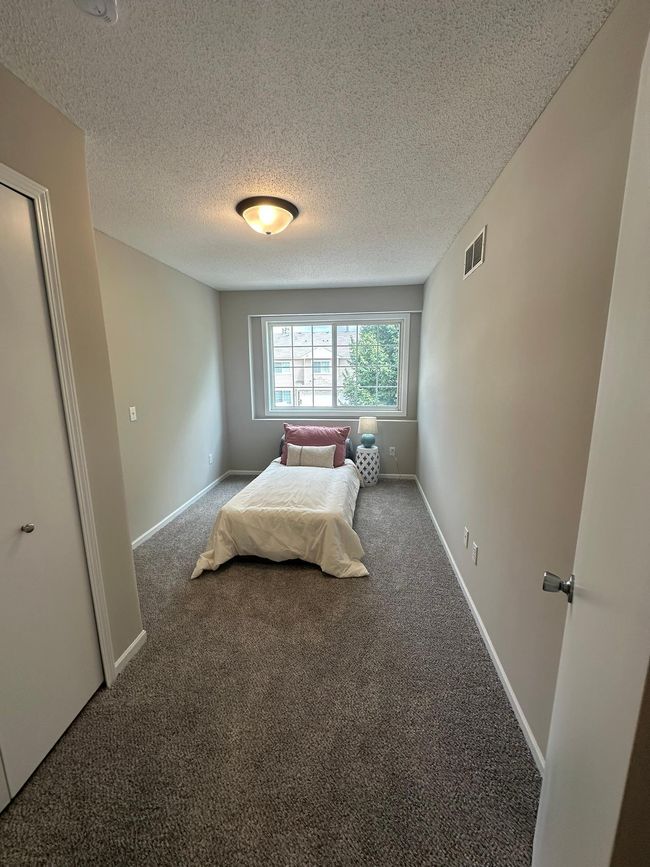 1194 Highpoint Curv, Townhouse with 3 bedrooms, 2 bathrooms and null parking in Shakopee MN | Image 16