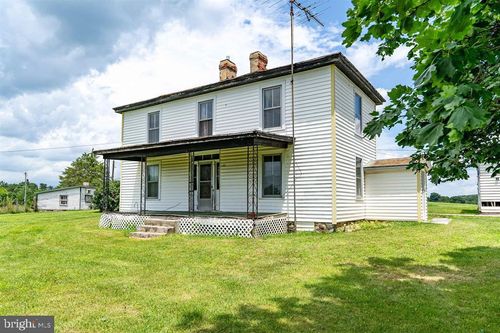 2199 Barrenridge Rd, STAUNTON, VA, 24401-6527 | Card Image