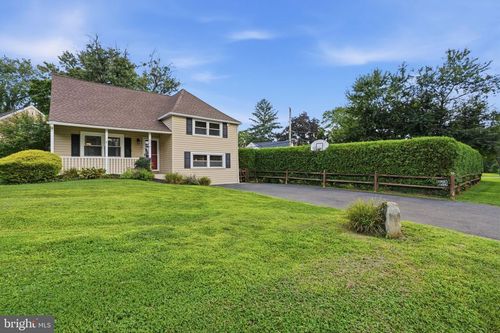 2570 Rosewood Ave, ABINGTON, PA, 19001-3018 | Card Image