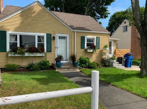 53 Gale St, Waltham, MA, 02453-6001 | Card Image