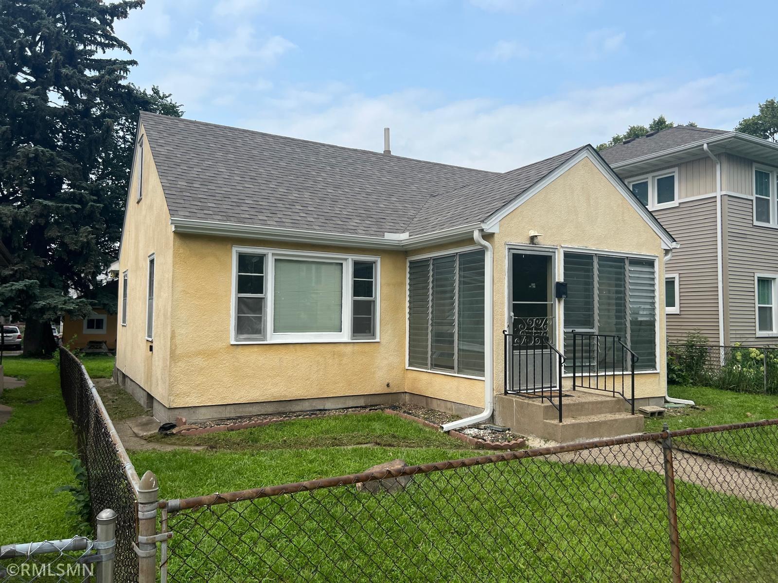 Edmund Ave, Saint Paul, MN 55104