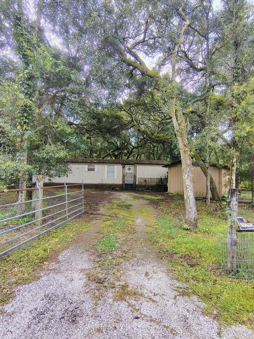 7990 Nw 168th Ln, Trenton, FL, 32693-9550 | Card Image