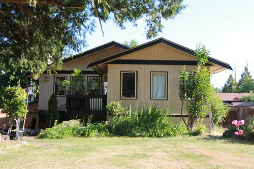 4951 2 Ave, Delta, BC, V4M1C9 | Card Image
