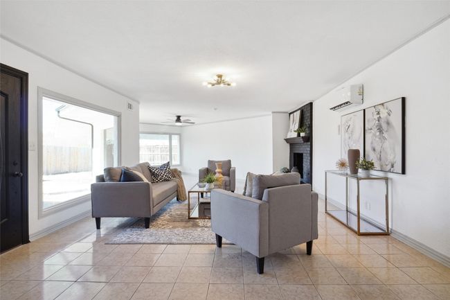 636 W Cedar St, House other with 5 bedrooms, 2 bathrooms and null parking in Hurst TX | Image 13
