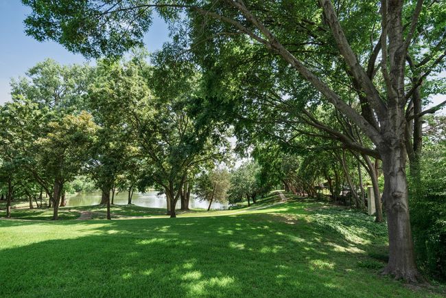 7955 Enclave Way, House other with 4 bedrooms, 3 bathrooms and null parking in Dallas TX | Image 14
