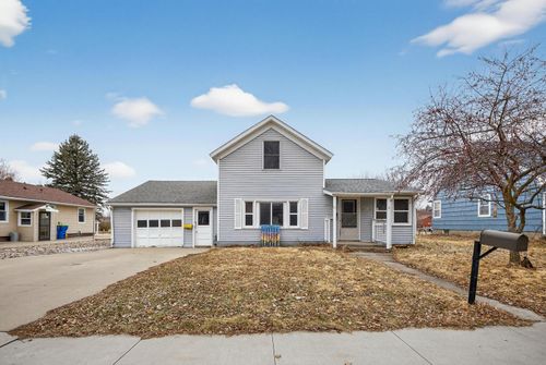 431 E 13th St, Saint Charles, MN, 55972-1511 | Card Image