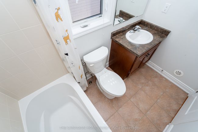 72 Colonel Frank Ching Cres, House attached with 4 bedrooms, 3 bathrooms and 2 parking in Brampton ON | Image 31