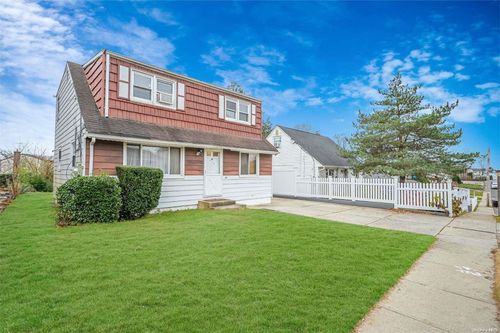 175 Arthur Ave, S Floral Park, NY, 11001-3503 | Card Image