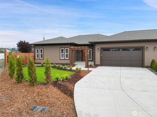 a-71 Heron Way, Sequim, WA, 98382-3158 | Card Image