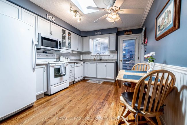 31 Rollins Dr, House other with 3 bedrooms, 2 bathrooms and 2 parking in Welland ON | Image 16