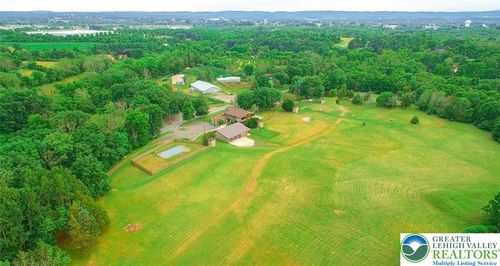 2071 Baus Rd, EAST GREENVILLE, PA, 18041-2102 | Card Image