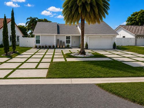 500 Nw 86th Ave, Pembroke Pines, FL, 33024-6551 | Card Image
