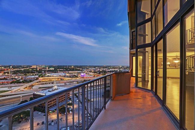APT-2404 - 3350 Mccue Rd, Condo with 3 bedrooms, 3 bathrooms and 2 parking in Houston TX | Image 23