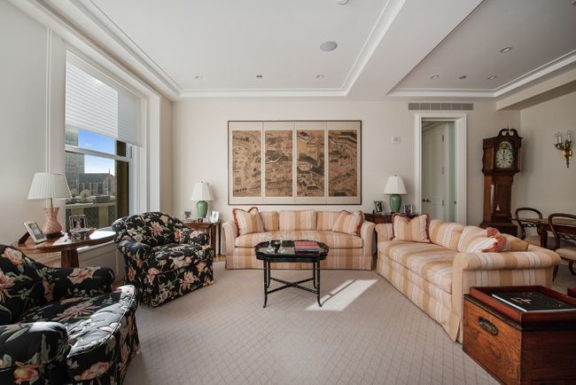 APT-16D - 159 E Walton Pl, Condo with 2 bedrooms, 2 bathrooms and 1 parking in CHICAGO IL | Image 4