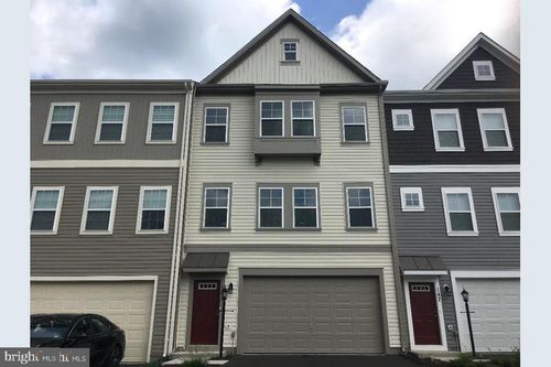 121 Lindy Way, STEPHENSON, VA, 22656-2098 | Card Image