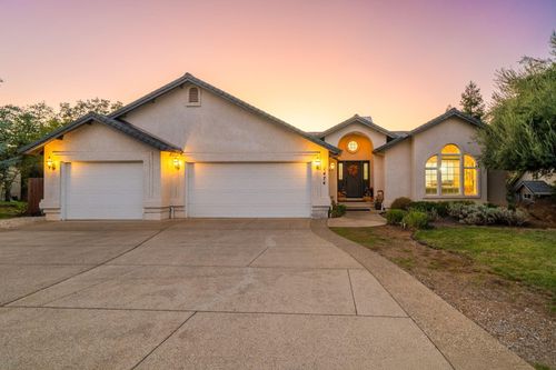 1474 Gladstone Ct, Redding, CA, 96001-2254 | Card Image