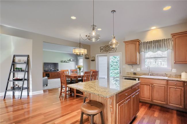 509 Sword Dance Pl, House other with 4 bedrooms, 5 bathrooms and 3 parking in Cranberry Twp PA | Image 11