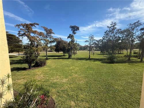 7205-1084 Forest Lakes Dr, NAPLES, FL, 34105-2294 | Card Image