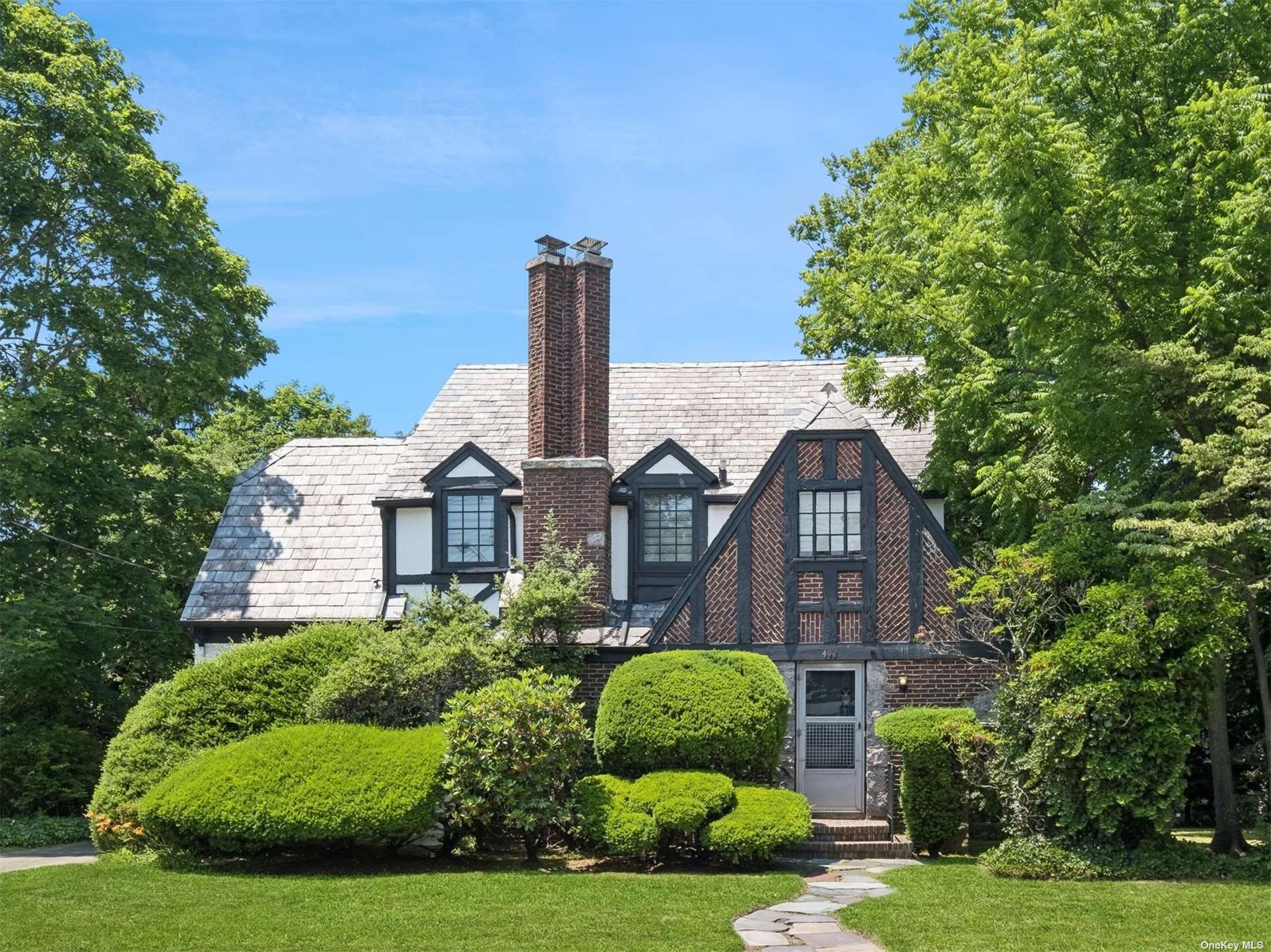 Morris Ave, Rockville Centre, NY 11570