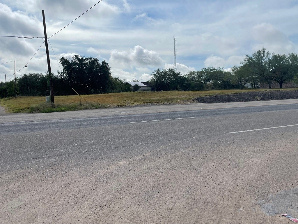 501 S Smith Ave, Hebbronville, TX 78361