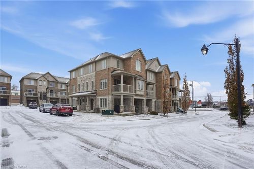 33-257 Parkside Dr, Waterdown, ON, L8B0W5 | Card Image