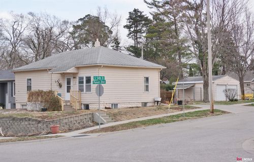 5401 Pioneers Boulevard, Lincoln, NE, 68516 | Card Image