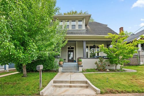 1610 Chamberlain Ave, Chattanooga, TN, 37404-3007 | Card Image