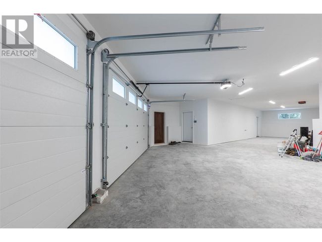 17 - 3100 Kicking Horse Dr, House other with 7 bedrooms, 6 bathrooms and 7 parking in Kamloops BC | Image 53