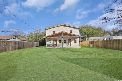 122 Brink Ave, Center Point, TX, 78010-5633 | Card Image