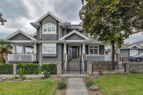 7205 Union St, Burnaby, BC, V5A1J1 | Card Image