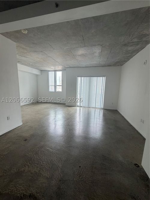 1603-234 Ne 3rd St, Miami, FL, 33132-2272 | Card Image