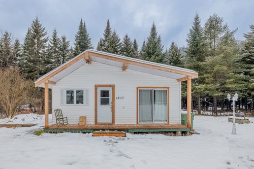 {{alt}} | Card Image