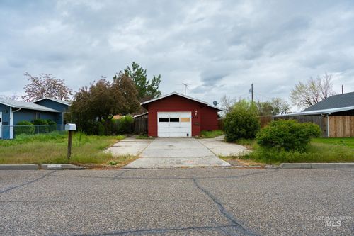 448 Nw 4th St, Ontario, OR, 97914-2329 | Card Image
