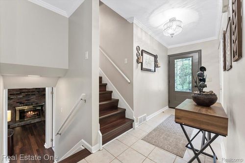 13814 Heritage St, Riverview, MI, 48193-7850 | Card Image