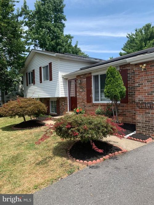 1816 Rocky Glen Dr, FREDERICK, MD, 21702-3020 | Card Image
