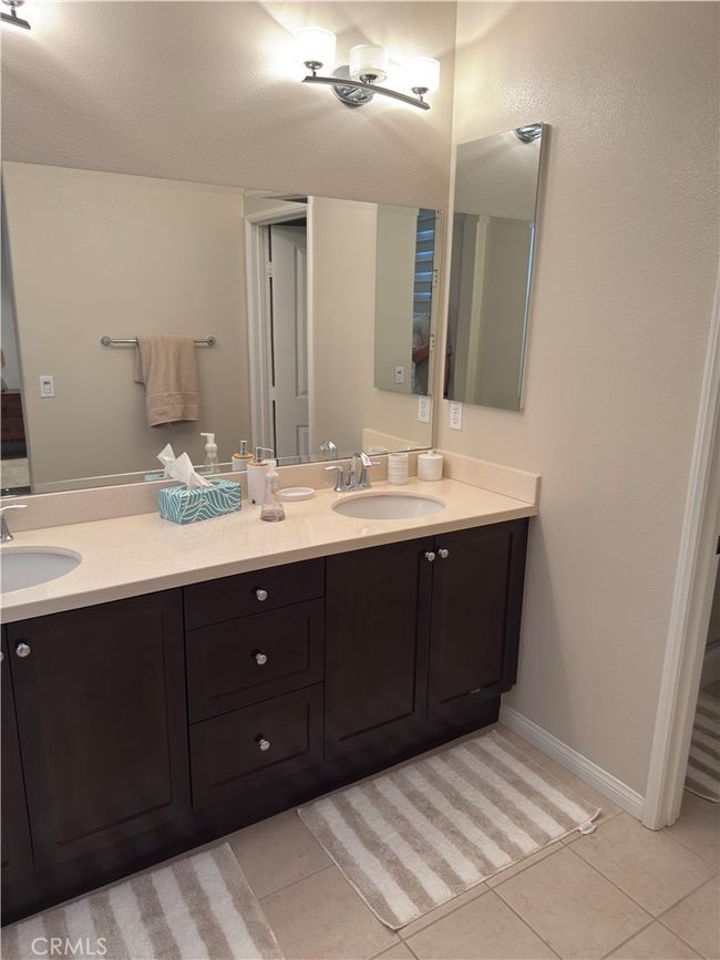 176 E Commercial St, Condo with 3 bedrooms, 3 bathrooms and 2 parking in San Dimas CA | Image 9