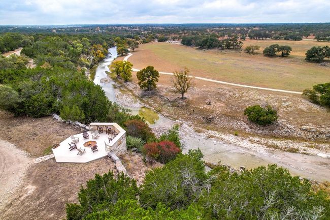 556 Cliff View Loop, Home with 6 bedrooms, 7 bathrooms and null parking in Harper TX | Image 93