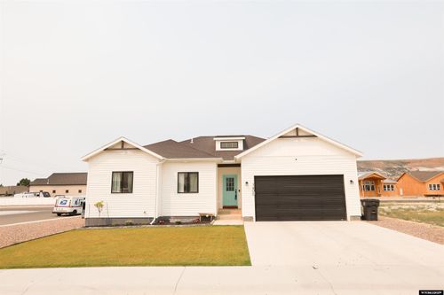 1400 Kaye Way, Rock Springs, WY, 82901-4986 | Card Image