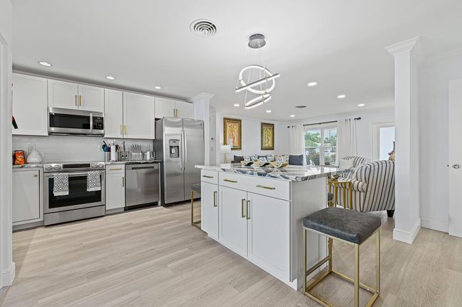 1741 Nw 39 Th St, House other with 3 bedrooms, 2 bathrooms and null parking in Oakland Park FL | Image 9