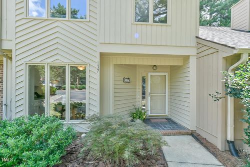 137 Berry Patch Ln, Chapel Hill, NC, 27514-1809 | Card Image