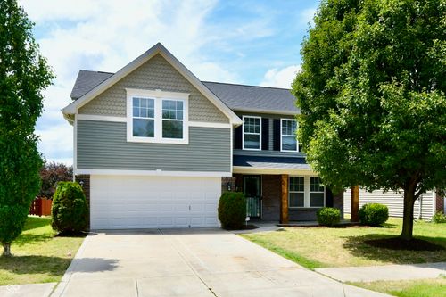 2560 Cabin Hill Rd, Indianapolis, IN, 46229-4018 | Card Image