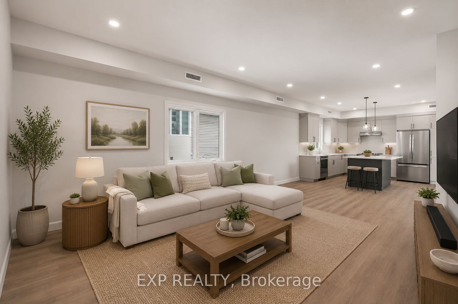 Residential Lease in Russell 3