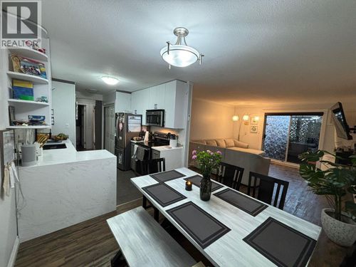 190-3854 Gordon Dr, Kelowna, BC, V1W3G4 | Card Image